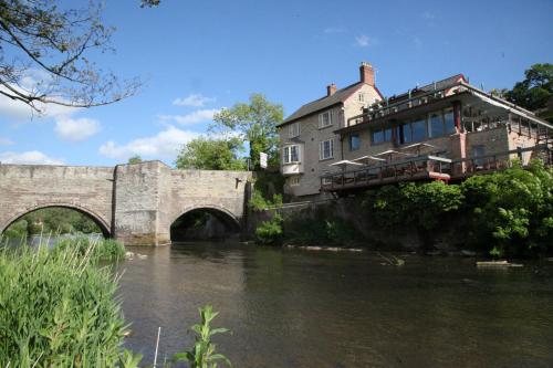 The Charlton Arms 