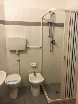 Hotel Morri Bathroom