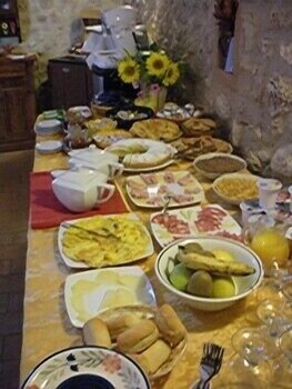 Casale Il Colombaio Di Toiano Buffet