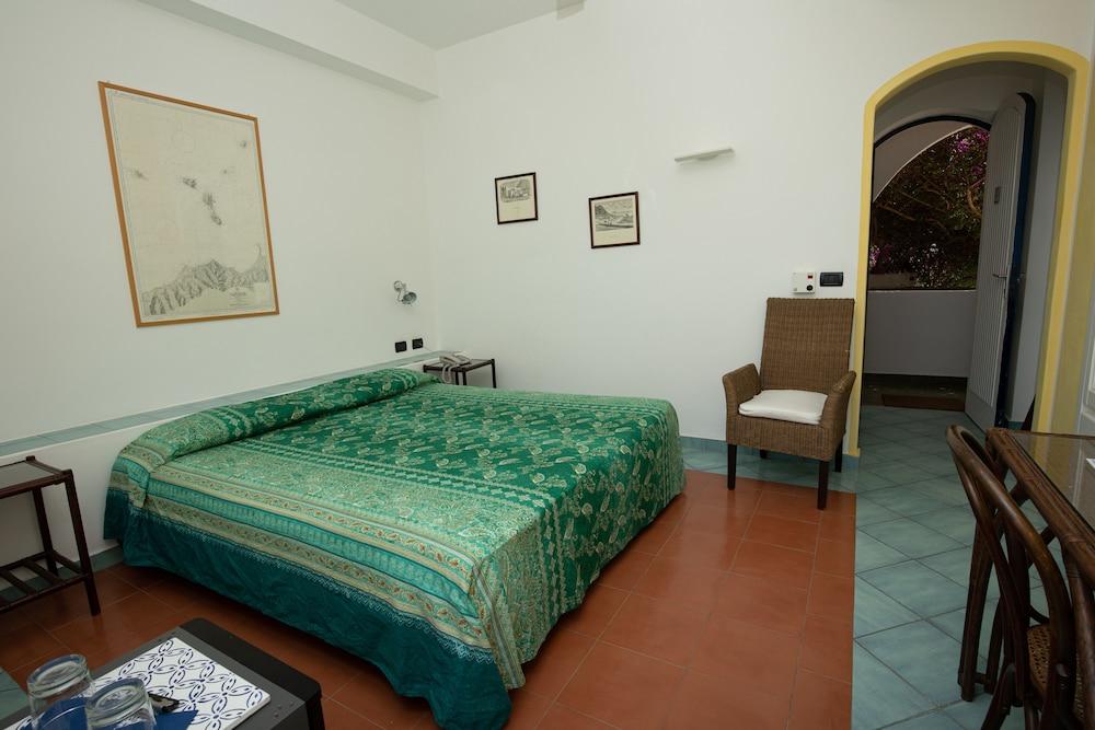 Hotel Punta Scario 