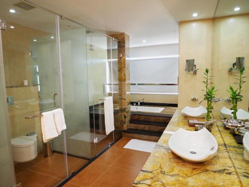 The Panoramic Getaway Hotel 