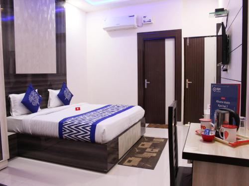 Oyo 3202 Hotel Gayatri Residency Hotel Description