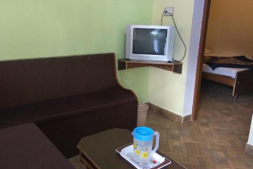 2 Br Guest House In Upper Bazaar Ooty By Guesthouser 