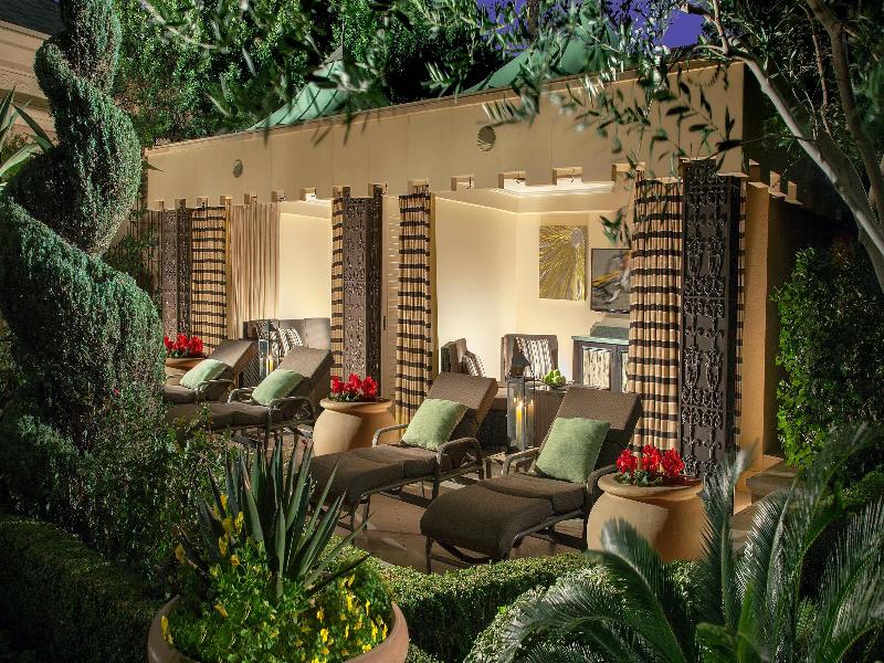 The Palazzo At The Venetian Pool