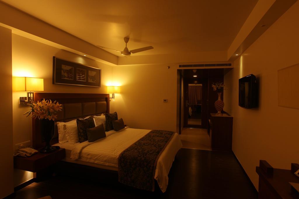 Paradigm Sarovar Portico 