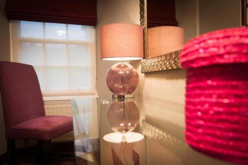 The Curious Orange ( كوریوس اورانج) 