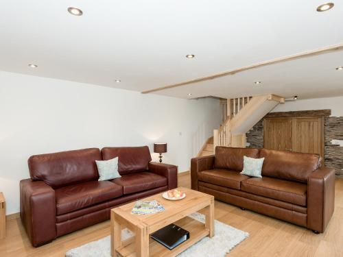 The Cottage High Lowscales ( كوتاج های لووسكالس) 