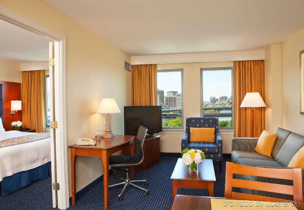 Residence Inn Boston Harbor On Tudor Wharf 