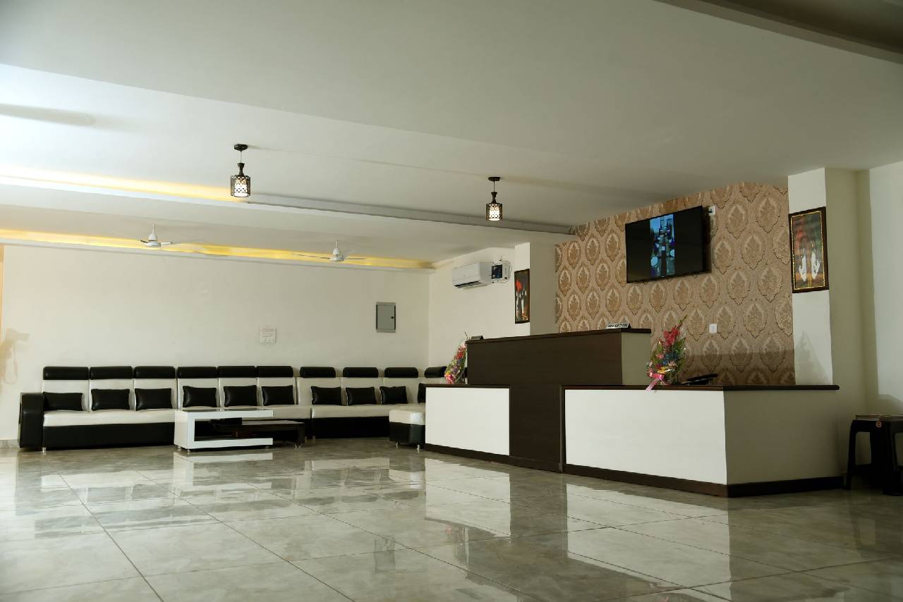 Hotel Holiday Hill 
