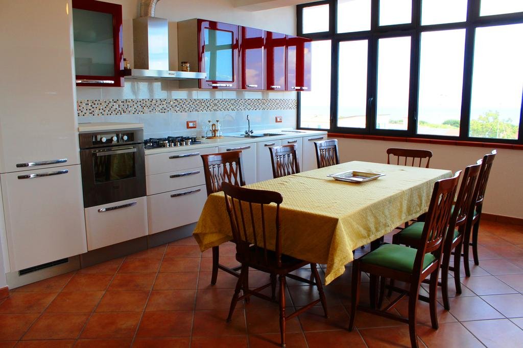 Casa Vacanza Onofrio (كاسا واكانزا اونوفریو) 