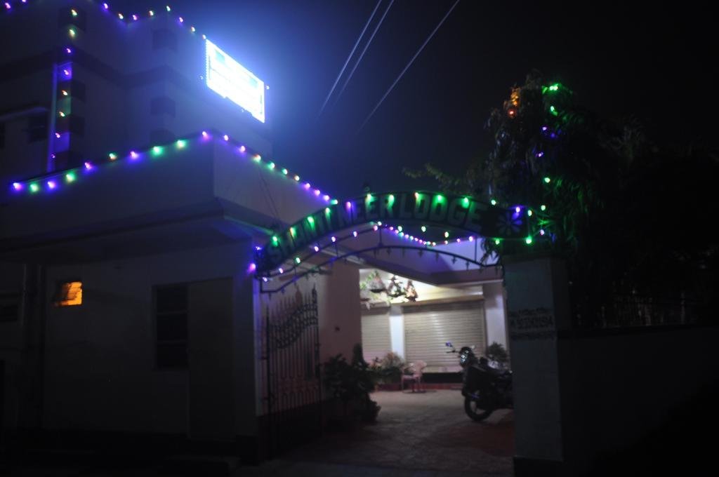 Shanti Neer Lodge 