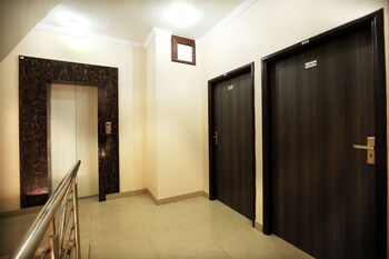 Oyo Rooms 102 Amritsar Railway Station Hallway