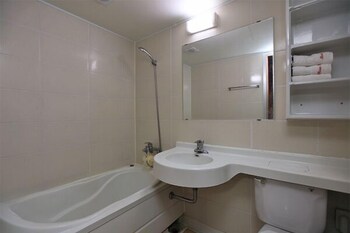Muju Moon River Pension Bathroom