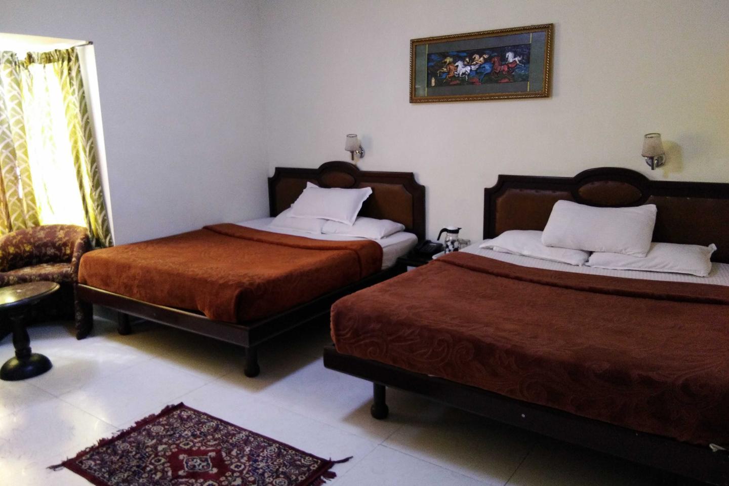 Nilgiris Comfort Inn 