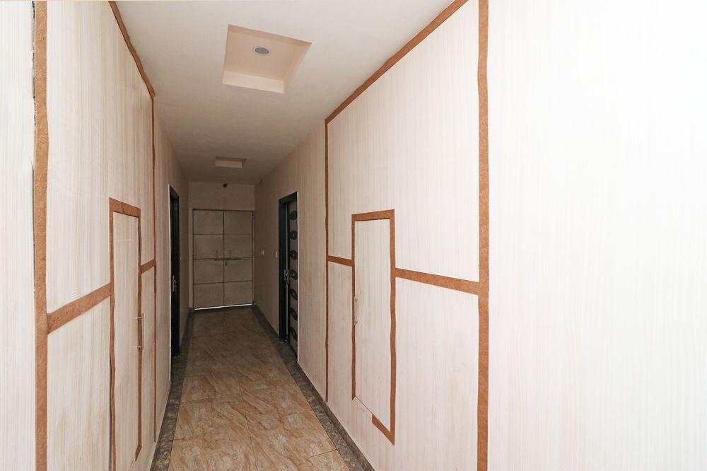 Oyo 7885 Hotel Myraa 