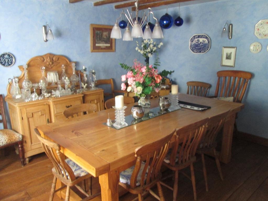 Clayton Wickham Farmhouse 