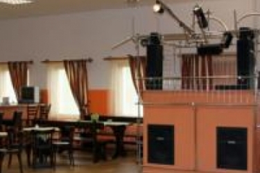Hotel Garni Am Überseehafen Rostock (هتل گارنی آم Üبرسیهافن روستوک) 