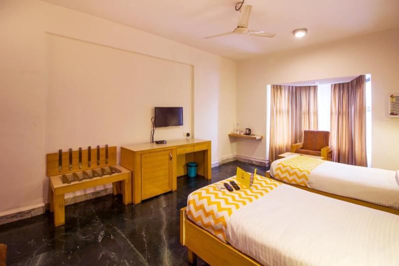 Fabhotel Suryakiran Chinchwad Room