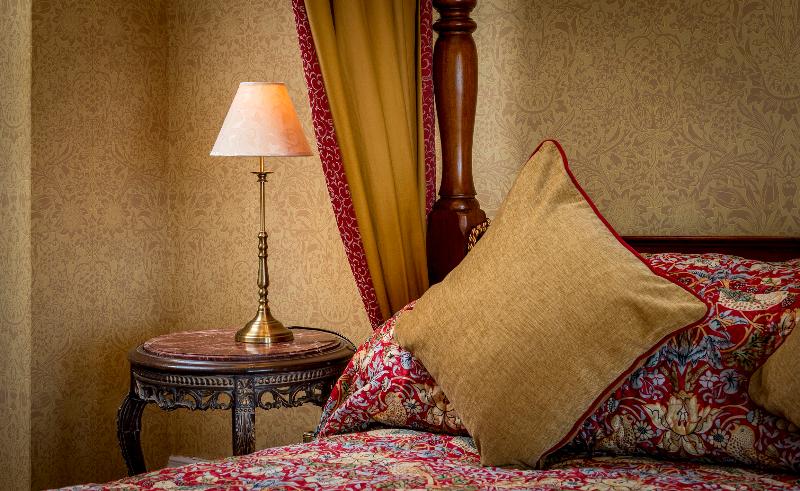 Langham Hotel (لانگهام هتل) Room