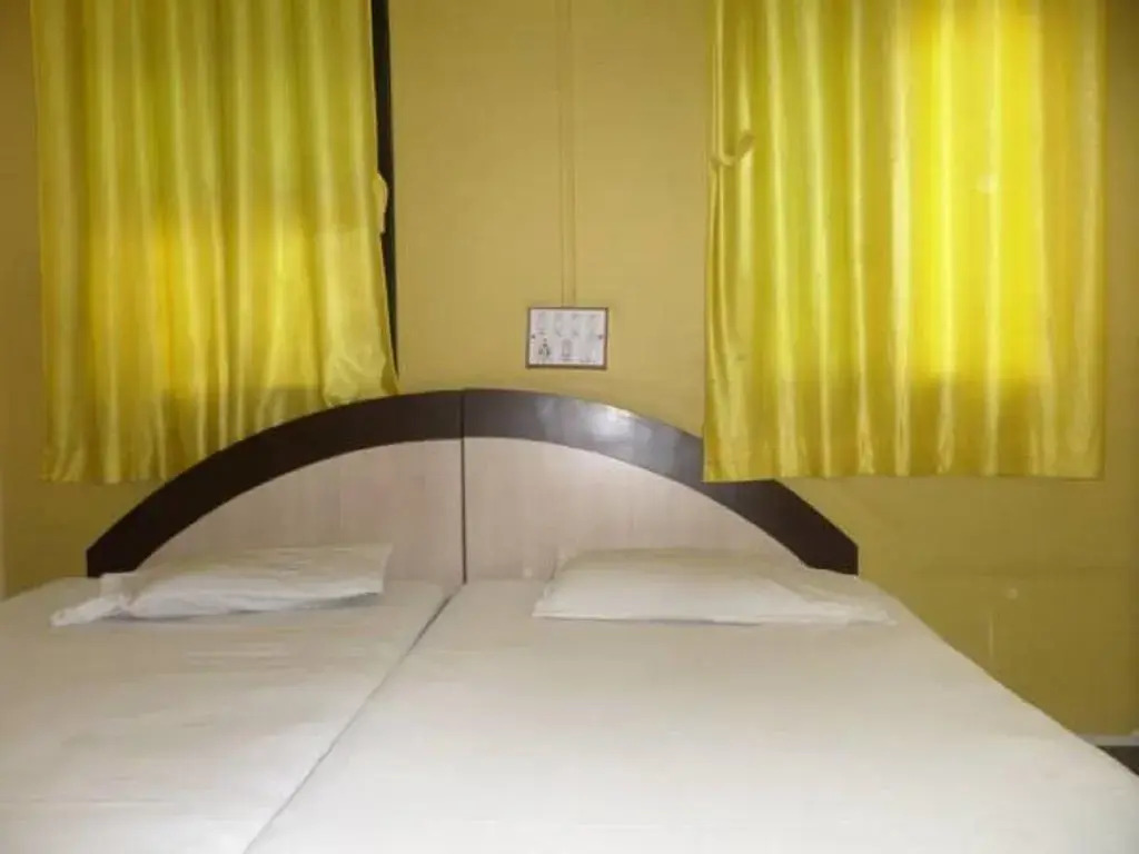 Geeta Lodge 