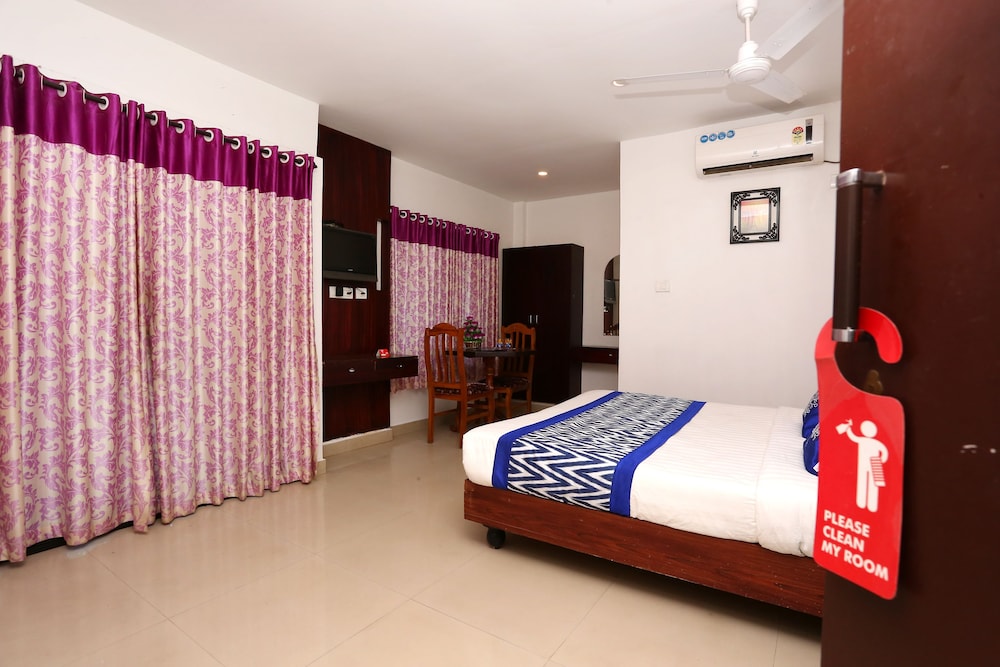 Oyo 9417 Seaside Residency Guestroom