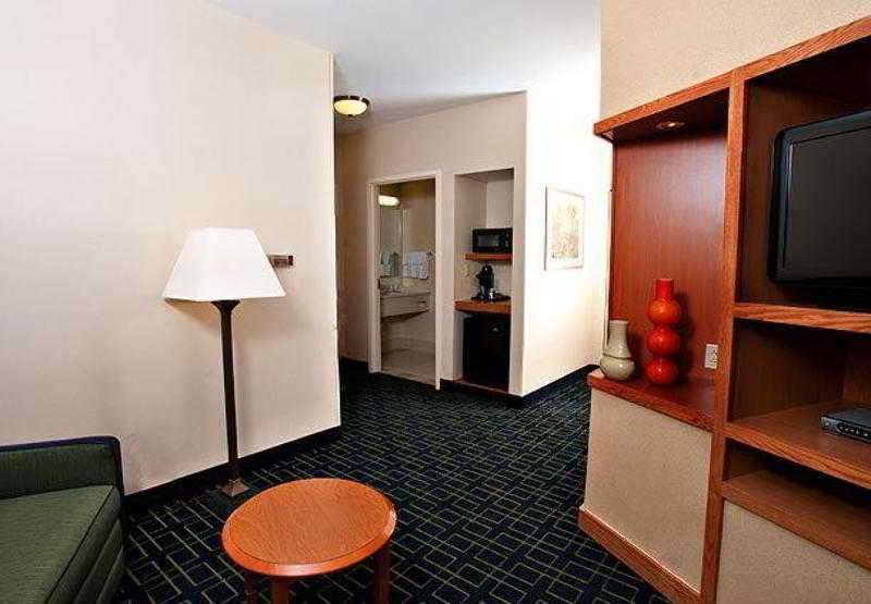 Fairfield Inn & Suites By Marriott Akron South General view