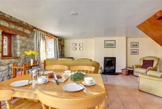 Holiday Home Cynghordy 