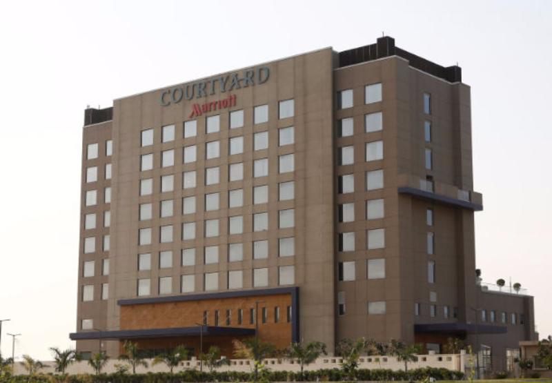 Courtyard By Marriott Surat General view