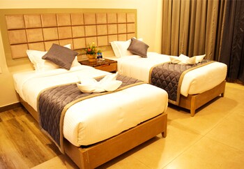 Rangers Hotel Guestroom
