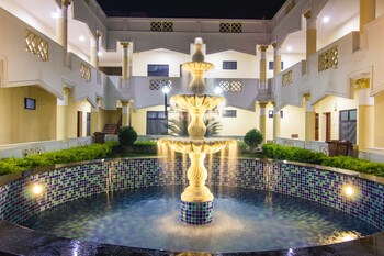 Hotel Landmark Fountain