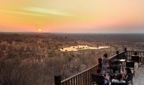 Victoria Falls Safari Suites 