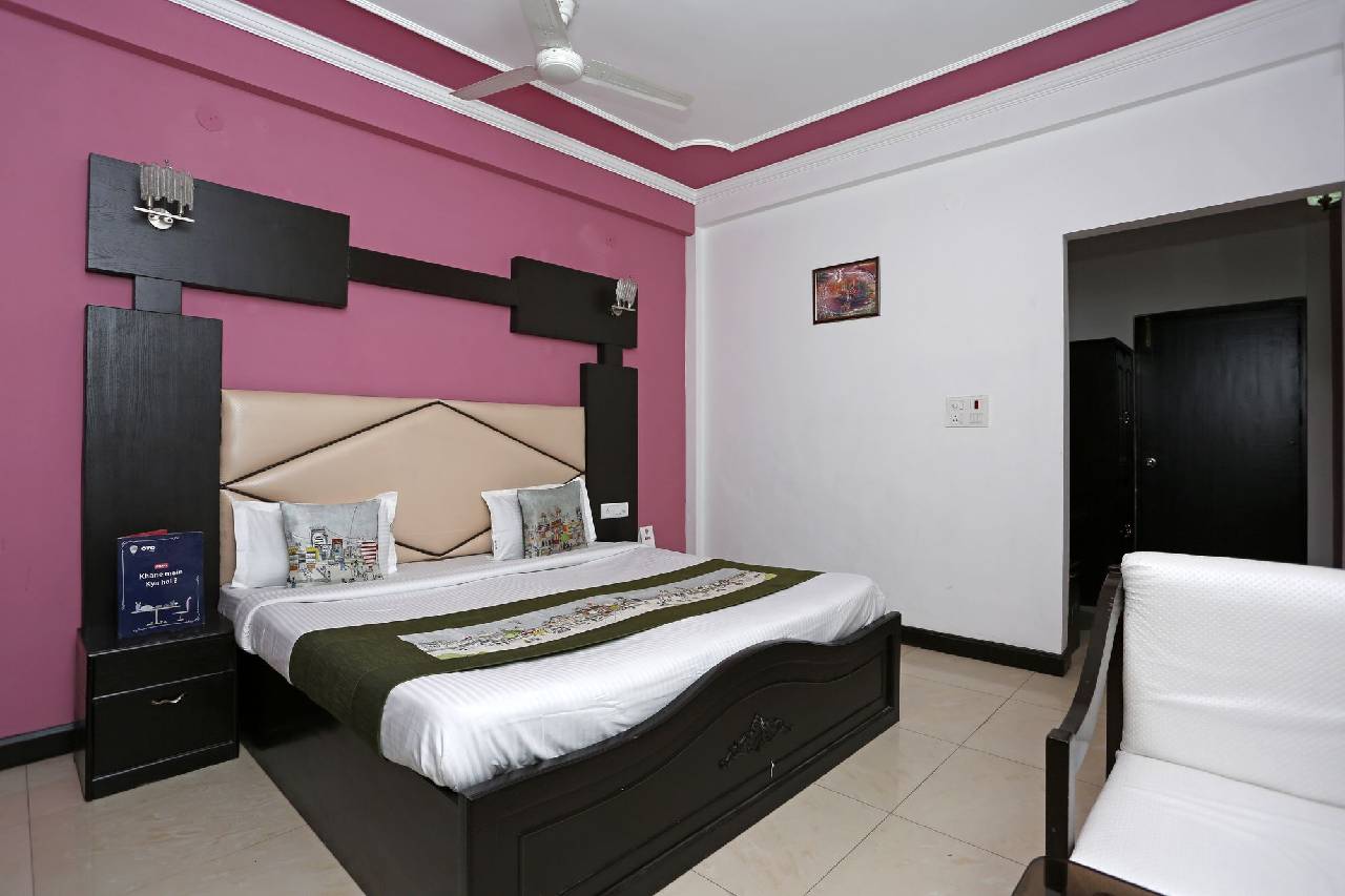 Oyo Rooms 086 Near Picture Palace 