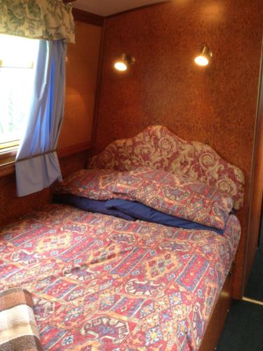 Lillian Ginger 8 Berth 