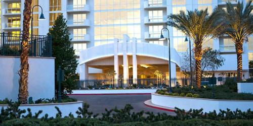 Jet Luxury At The Signature Condo Hotel 