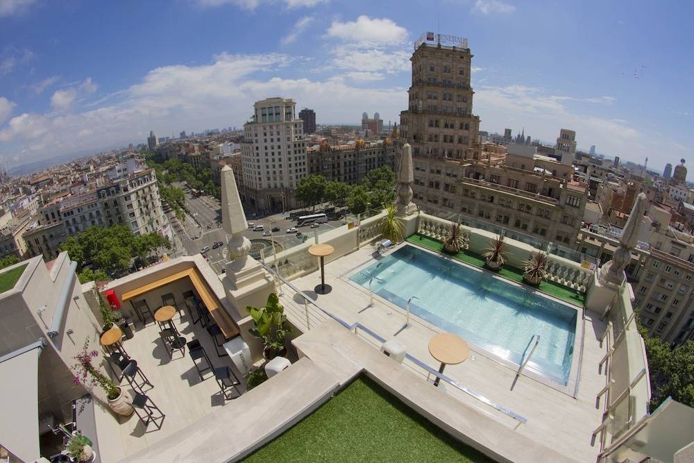 Hotel image of El Avenida Palace Hotel