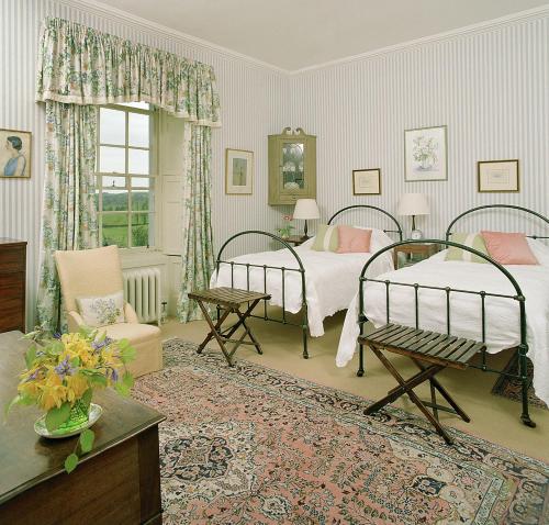 Chipperkyle Country House B&b 