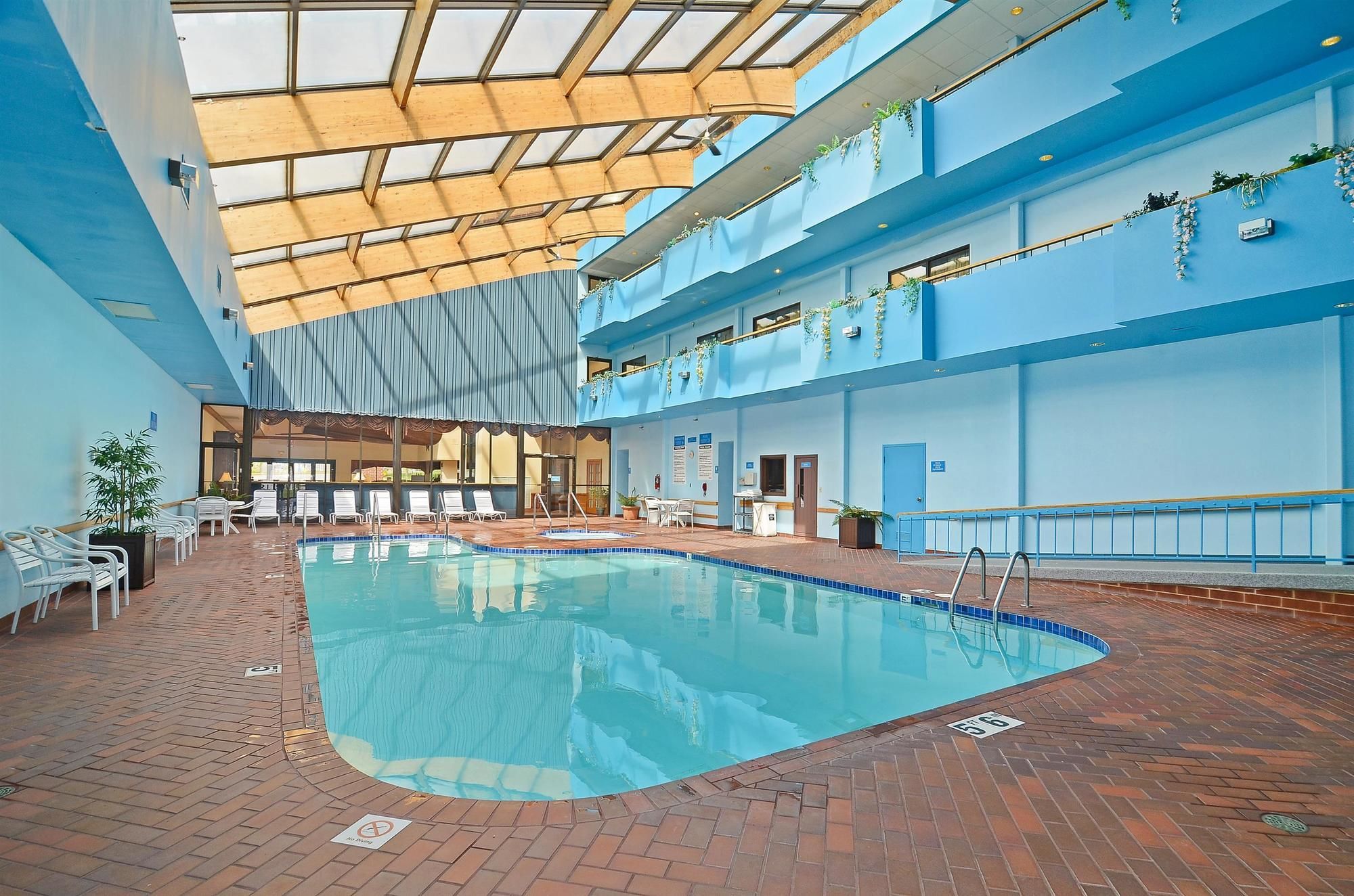 Baymont by Wyndham Manitowoc Lakefront