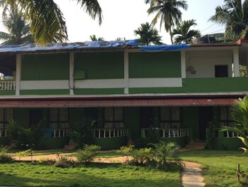 Morjim Coco Palms Resort Property Grounds