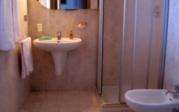 Chalet Pradat Bathroom
