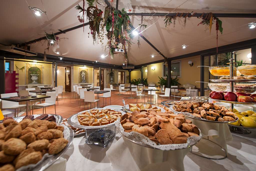 Best Western Ai Cavalieri Hotel Breakfast