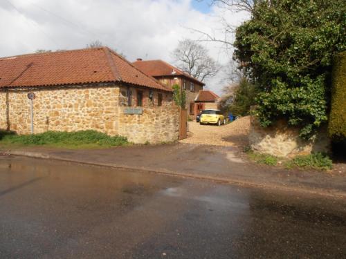 The Old Stables ( اولد استابلس) 