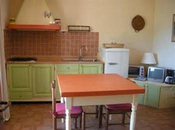 Tenuta La Fratta Apartments 