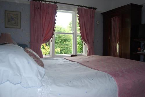 Grange Lodge Country House 