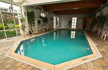 The Metropole Hotel ( متروپول هتل) 