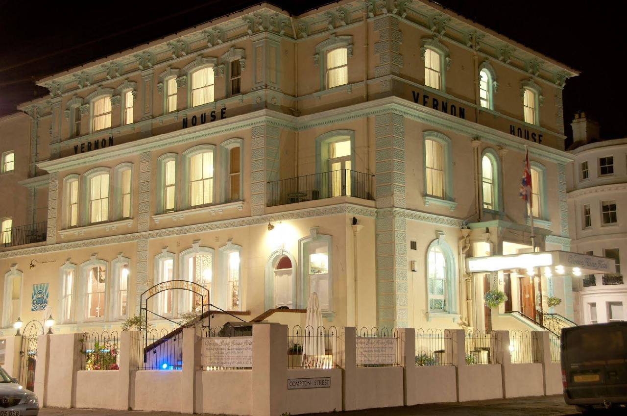 Vernon Guesthouse (ورنون گست هاوس) 