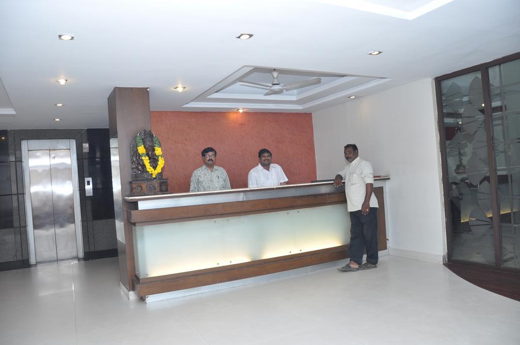 Hotel Pavani Residency 