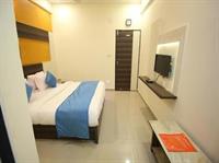 Oyo Rooms Prantij Himatnagar 