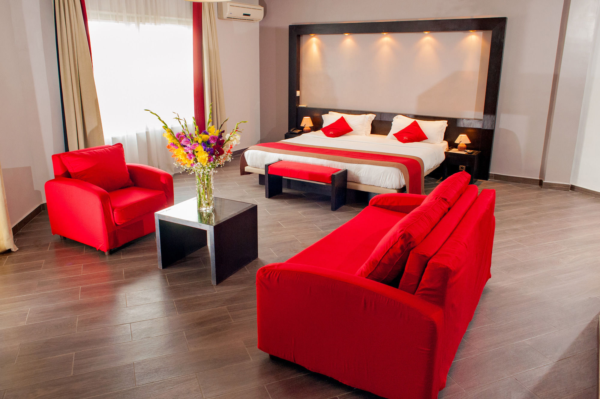 Le Grand Mellis Hôtel & Spa (ل گرند ملیس هôتل و اسپا) 