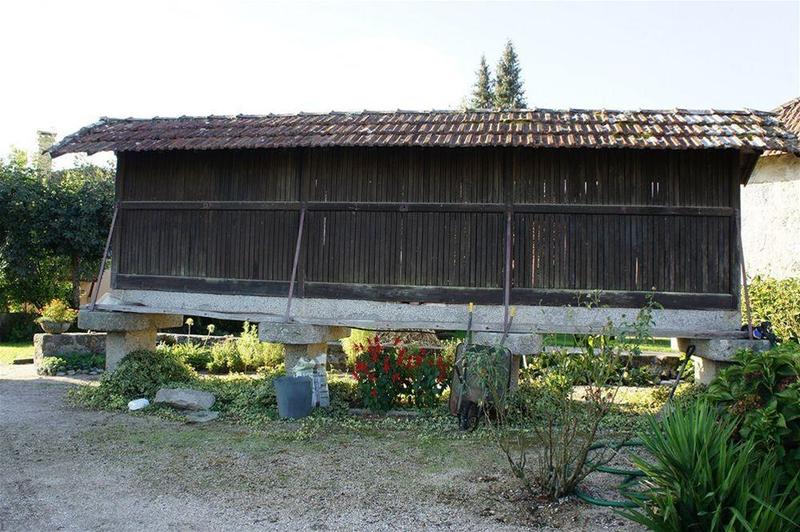Stone Farm Hostel General view