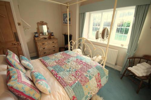 Oare Manor Cottage 